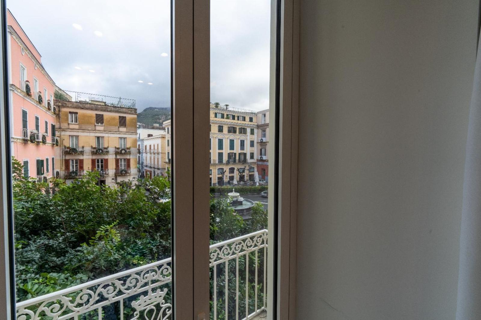 Fran City Suite Vico Equense Exterior foto